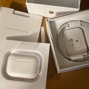 Apple AirPods Pro with MagSafe Charging Case